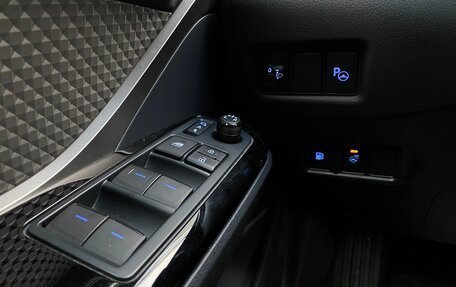 Toyota C-HR I рестайлинг, 2021 год, 2 998 400 рублей, 19 фотография