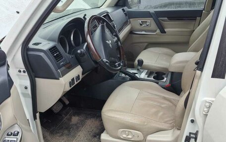 Mitsubishi Pajero IV, 2020 год, 3 920 000 рублей, 3 фотография