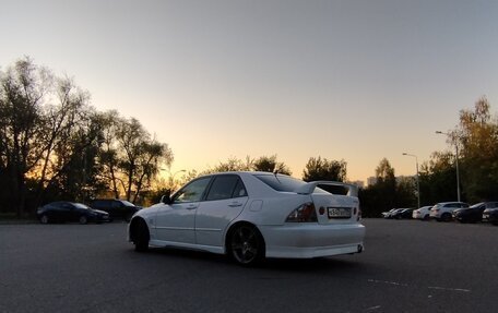 Toyota Altezza, 2001 год, 820 000 рублей, 5 фотография