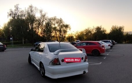 Toyota Altezza, 2001 год, 820 000 рублей, 6 фотография