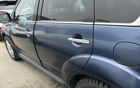 Mitsubishi Outlander III рестайлинг 3, 2008 год, 920 000 рублей, 11 фотография