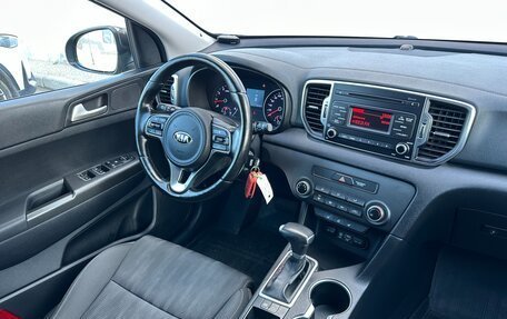 KIA Sportage IV рестайлинг, 2017 год, 2 097 000 рублей, 33 фотография