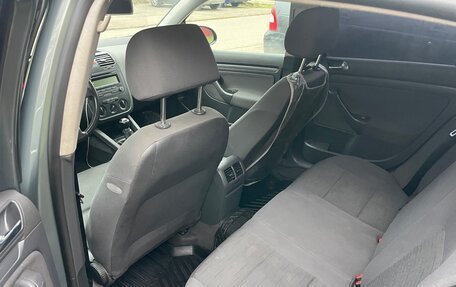 Volkswagen Golf V, 2004 год, 440 000 рублей, 6 фотография