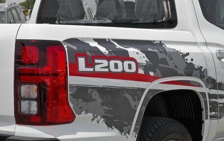 Mitsubishi L200, 2024 год, 5 200 000 рублей, 11 фотография