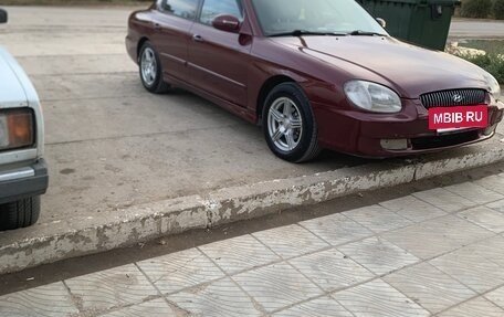 Hyundai Sonata IV рестайлинг, 1998 год, 250 000 рублей, 2 фотография