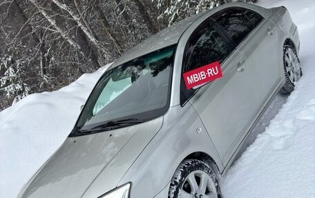 Toyota Avensis III рестайлинг, 2004 год, 700 000 рублей, 3 фотография