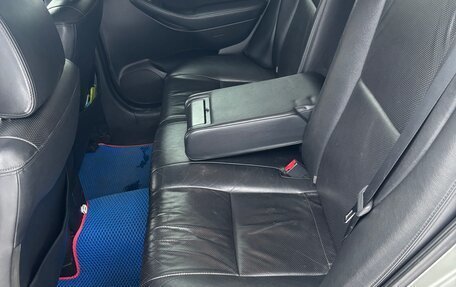 Toyota Avensis III рестайлинг, 2004 год, 700 000 рублей, 15 фотография