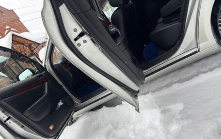 Toyota Avensis III рестайлинг, 2004 год, 700 000 рублей, 13 фотография