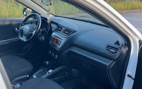 KIA Rio III рестайлинг, 2015 год, 740 000 рублей, 10 фотография