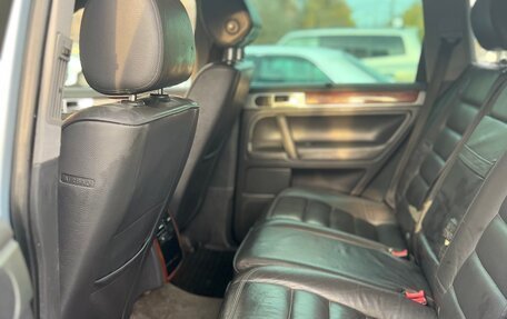 Volkswagen Touareg III, 2004 год, 525 000 рублей, 11 фотография