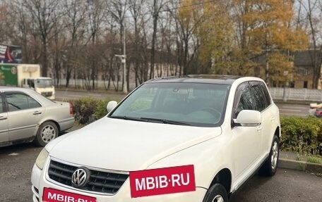 Volkswagen Touareg III, 2004 год, 525 000 рублей, 9 фотография
