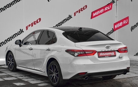 Toyota Camry, 2022 год, 3 864 000 рублей, 7 фотография