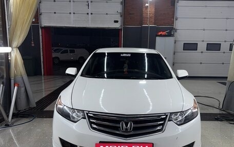 Honda Accord VIII рестайлинг, 2008 год, 700 000 рублей, 2 фотография