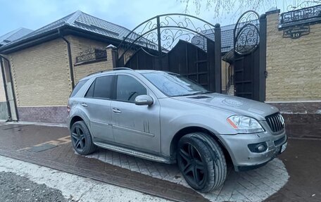 Mercedes-Benz M-Класс, 2005 год, 600 000 рублей, 3 фотография