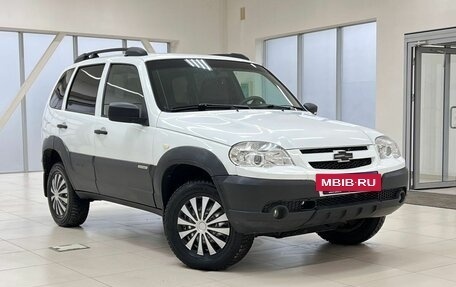 Chevrolet Niva I рестайлинг, 2016 год, 700 000 рублей, 3 фотография