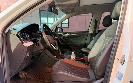 Volkswagen Tiguan II, 2022 год, 1 940 855 рублей, 8 фотография