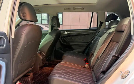 Volkswagen Tiguan II, 2022 год, 1 940 855 рублей, 9 фотография