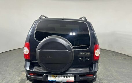 Chevrolet Niva I рестайлинг, 2018 год, 785 000 рублей, 5 фотография