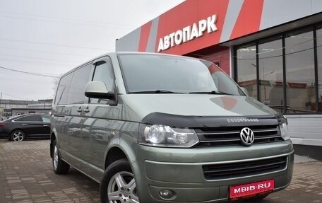 Volkswagen Caravelle T5, 2010 год, 1 899 000 рублей, 1 фотография