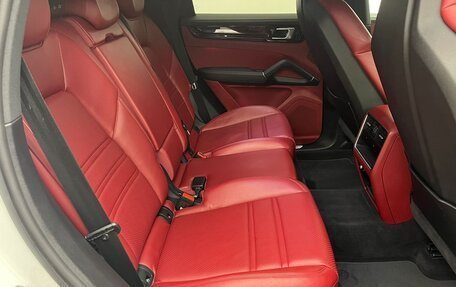 Porsche Cayenne III, 2018 год, 6 490 000 рублей, 16 фотография