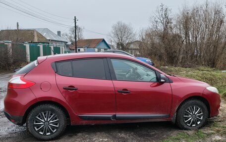 Renault Megane III, 2010 год, 700 000 рублей, 2 фотография