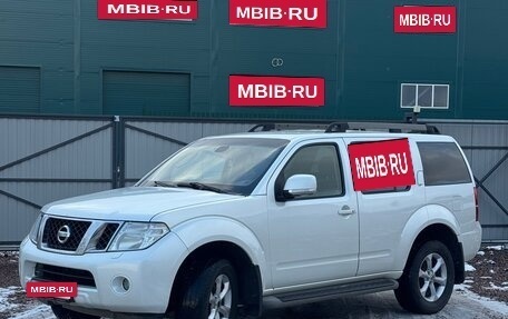 Nissan Pathfinder, 2011 год, 1 050 000 рублей, 2 фотография