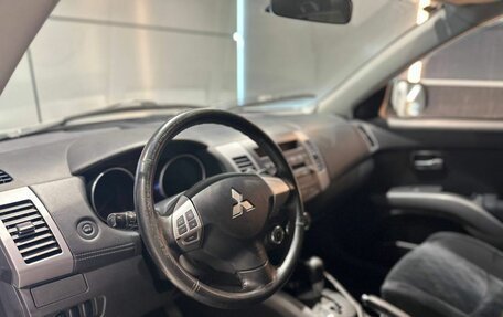 Mitsubishi Outlander III рестайлинг 3, 2011 год, 1 323 000 рублей, 13 фотография