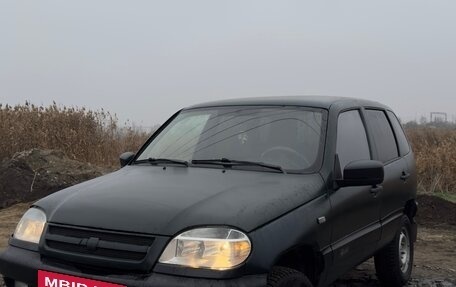 Chevrolet Niva I рестайлинг, 2003 год, 320 000 рублей, 2 фотография