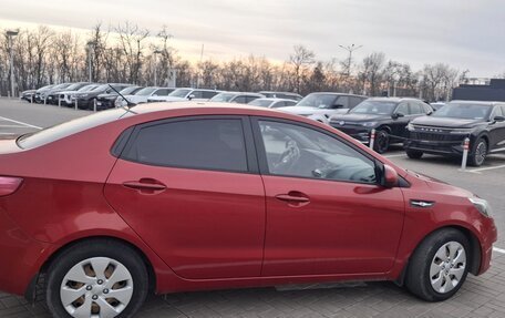 KIA Rio III рестайлинг, 2014 год, 999 999 рублей, 2 фотография