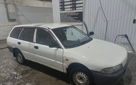 Mitsubishi Libero I рестайлинг, 1995 год, 160 000 рублей, 2 фотография