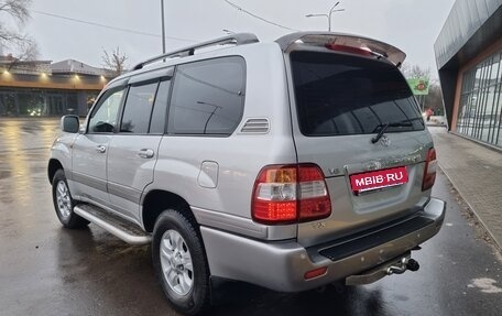 Toyota Land Cruiser 100 рестайлинг 2, 2006 год, 2 300 000 рублей, 3 фотография