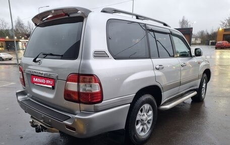 Toyota Land Cruiser 100 рестайлинг 2, 2006 год, 2 300 000 рублей, 4 фотография