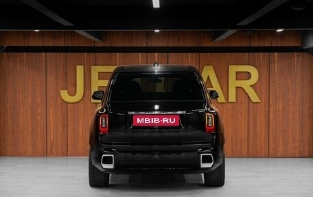 Rolls-Royce Cullinan, 2024 год, 62 500 000 рублей, 7 фотография