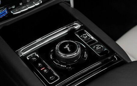 Rolls-Royce Cullinan, 2024 год, 62 500 000 рублей, 22 фотография