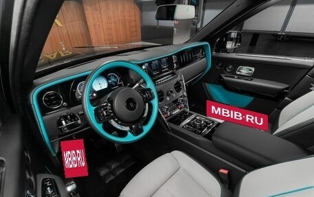 Rolls-Royce Cullinan, 2024 год, 62 500 000 рублей, 13 фотография