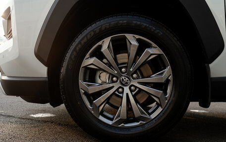 Toyota RAV4, 2025 год, 4 690 000 рублей, 15 фотография