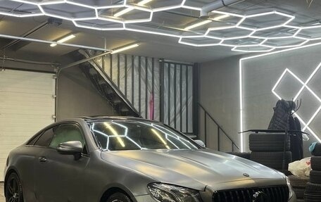 Mercedes-Benz E-Класс, 2017 год, 3 300 000 рублей, 1 фотография