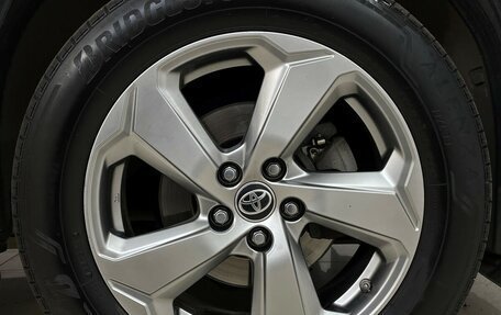 Toyota RAV4, 2019 год, 2 850 000 рублей, 16 фотография