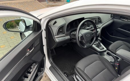 Hyundai Elantra VI рестайлинг, 2018 год, 1 300 000 рублей, 15 фотография