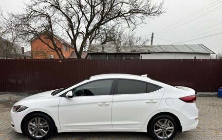 Hyundai Elantra VI рестайлинг, 2018 год, 1 300 000 рублей, 3 фотография