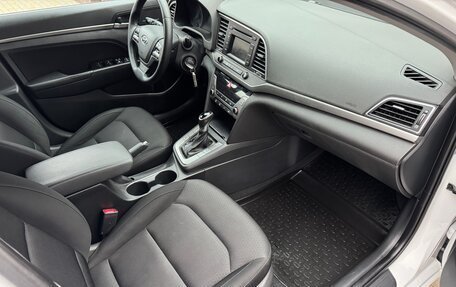 Hyundai Elantra VI рестайлинг, 2018 год, 1 300 000 рублей, 19 фотография