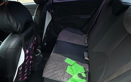 KIA Rio II, 2010 год, 650 000 рублей, 6 фотография