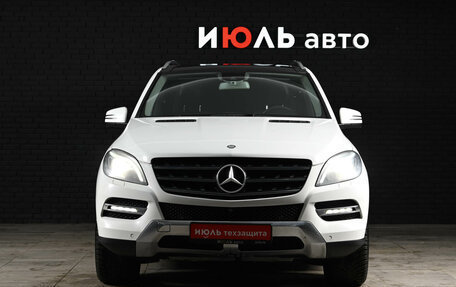 Mercedes-Benz M-Класс, 2014 год, 2 350 000 рублей, 2 фотография