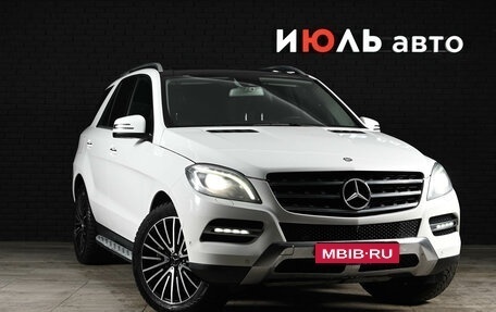Mercedes-Benz M-Класс, 2014 год, 2 350 000 рублей, 3 фотография