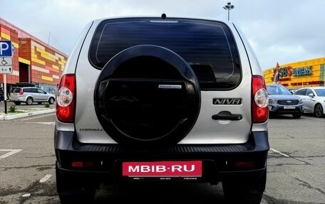 Chevrolet Niva I рестайлинг, 2012 год, 550 000 рублей, 7 фотография