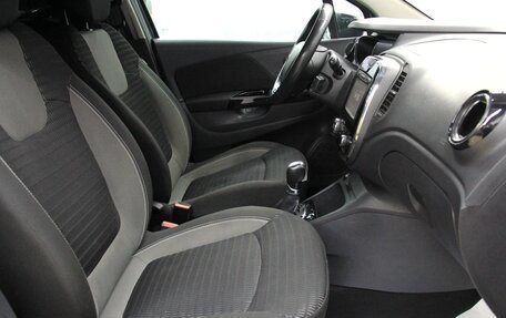 Renault Kaptur I рестайлинг, 2017 год, 1 045 000 рублей, 31 фотография