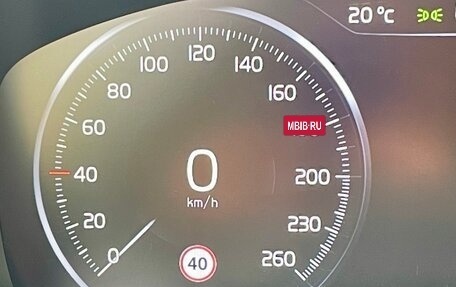 Volvo V60 Cross Country II, 2021 год, 3 500 000 рублей, 19 фотография