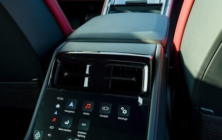 Porsche Panamera, 2024 год, 24 350 000 рублей, 13 фотография