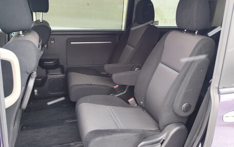 Honda Stepwgn IV, 2017 год, 2 190 000 рублей, 13 фотография