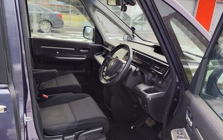 Honda Stepwgn IV, 2017 год, 2 190 000 рублей, 17 фотография